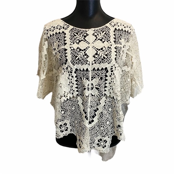 Free People Lace Tunic, XS, cream colored. Oversized, high-low hem. - Picture 1 of 9